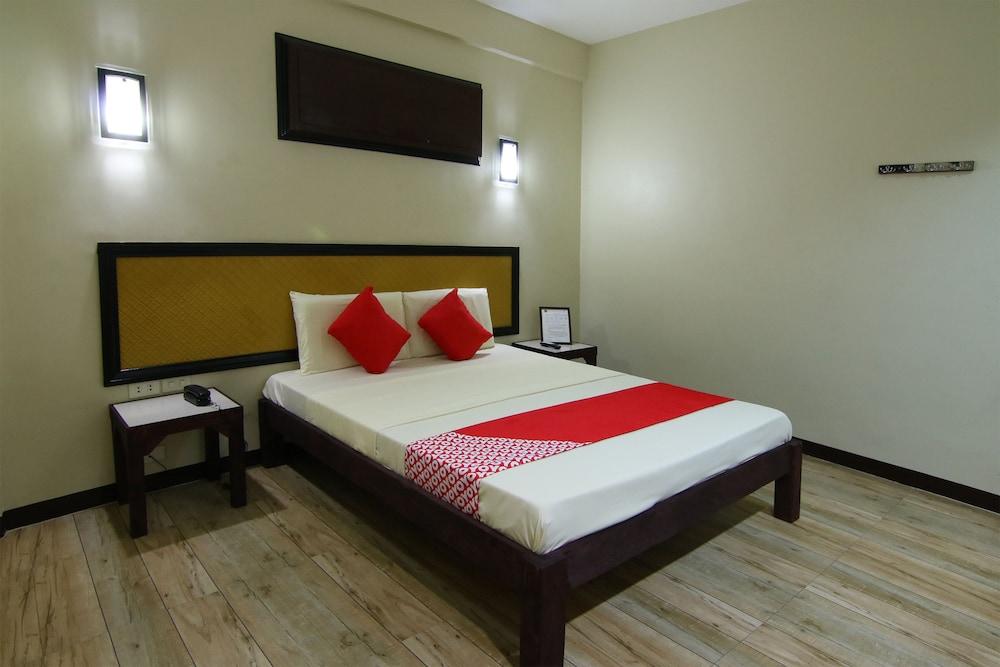 Oyo 110 Asiatel Hotel Pasay Exterior photo
