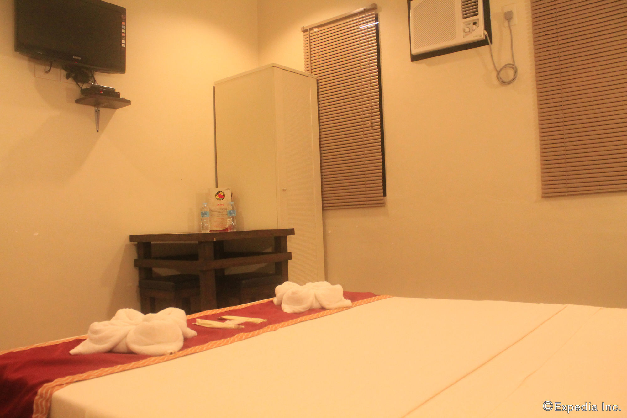 Oyo 110 Asiatel Hotel Pasay Exterior photo