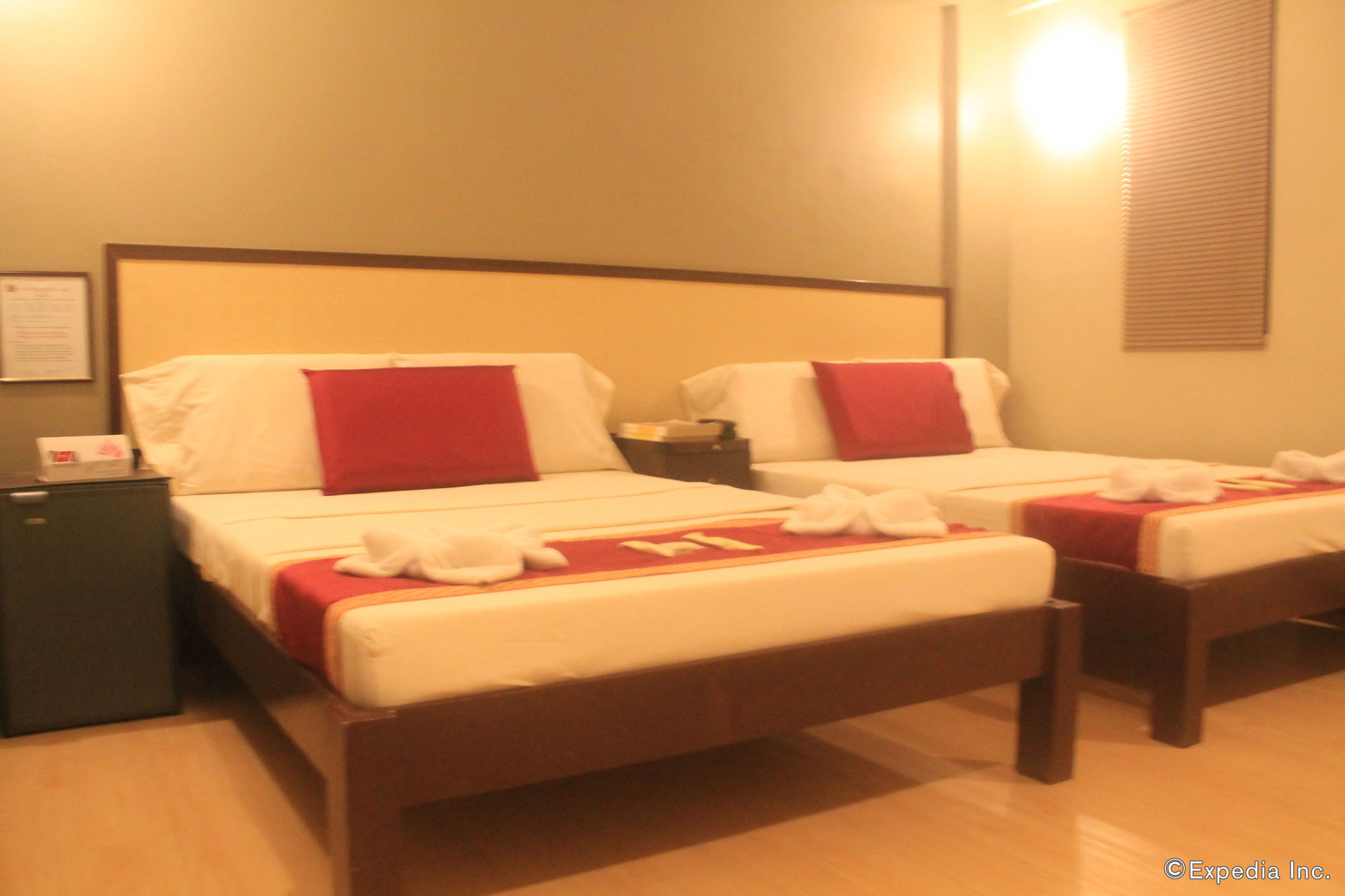 Oyo 110 Asiatel Hotel Pasay Exterior photo